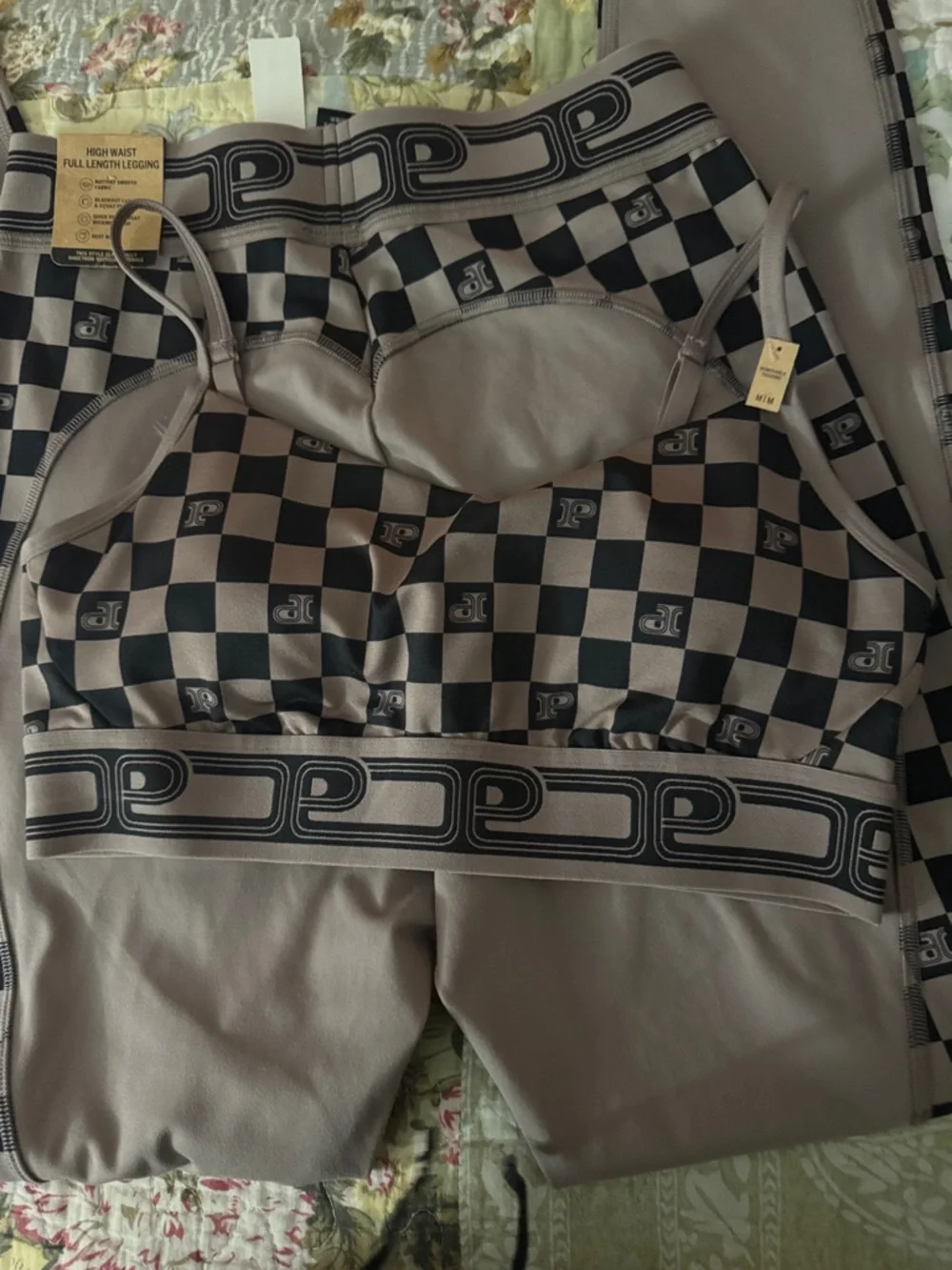 PINK Victoria's Secret Taupe & Black Checkerboard Logo Leggings - Picture 4 of 4